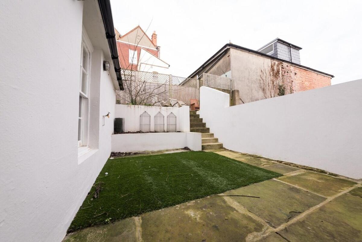 Sea Front St Leonards Villa Hastings Exteriör bild